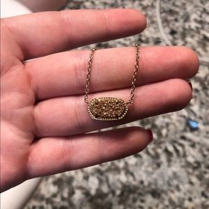 Kendra Scott necklace